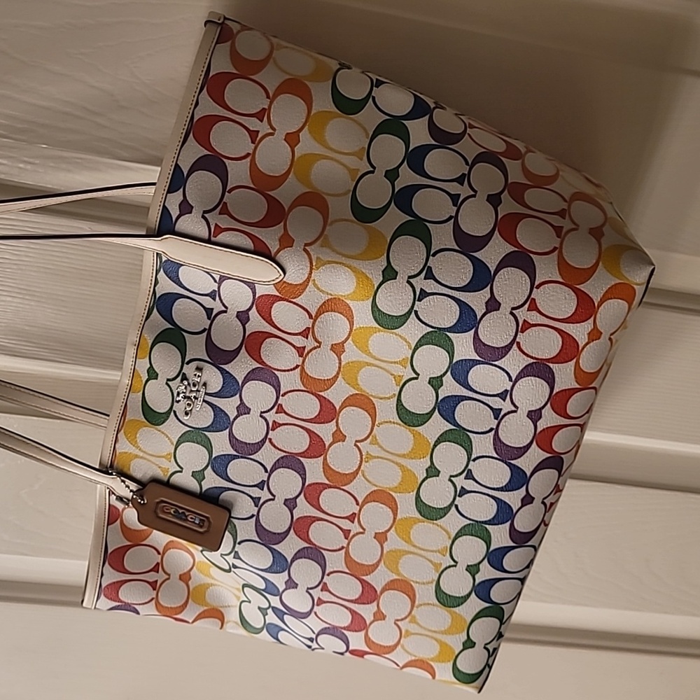 Coach Rainbow Bag, New with Tags - Picture 5 of 16